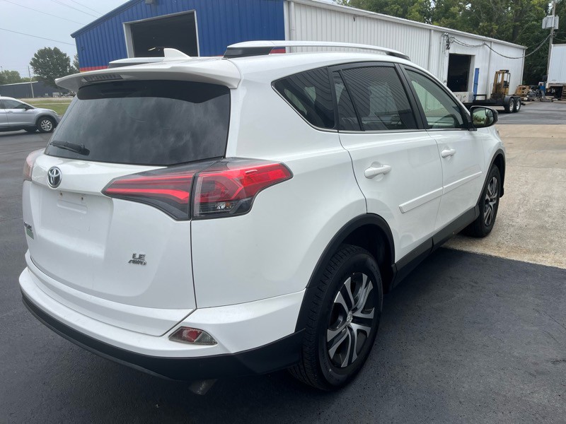 2016 Toyota Rav4 Image 5