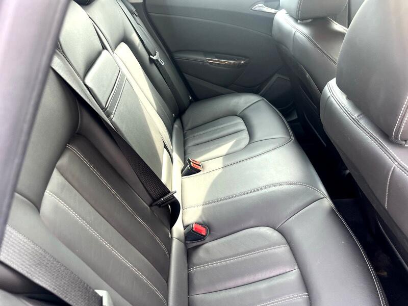2012 Buick Verano Image 9