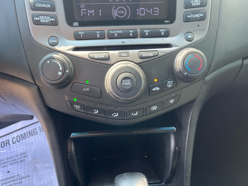 2006 Honda Accord Image 16