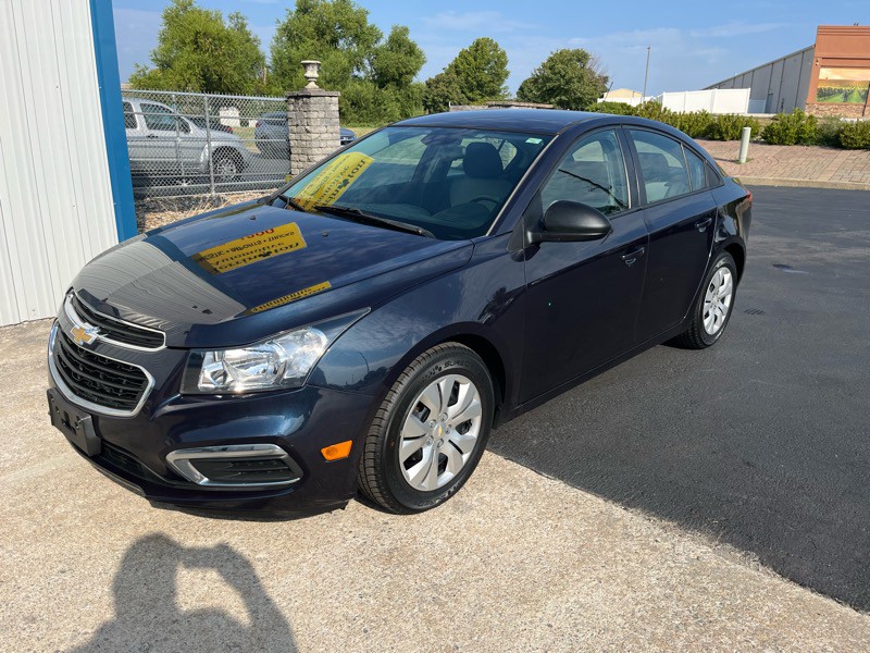2015 Chevrolet Cruze Image 2