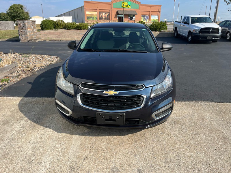 2015 Chevrolet Cruze Image 3