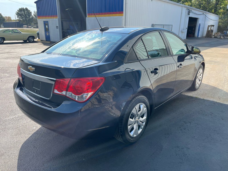 2015 Chevrolet Cruze Image 4