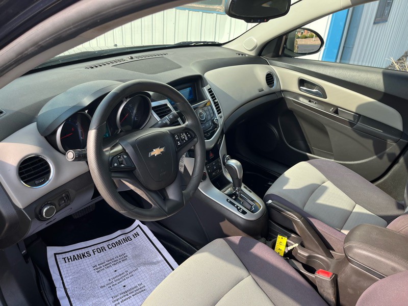 2015 Chevrolet Cruze Image 12