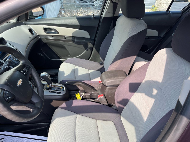 2015 Chevrolet Cruze Image 13
