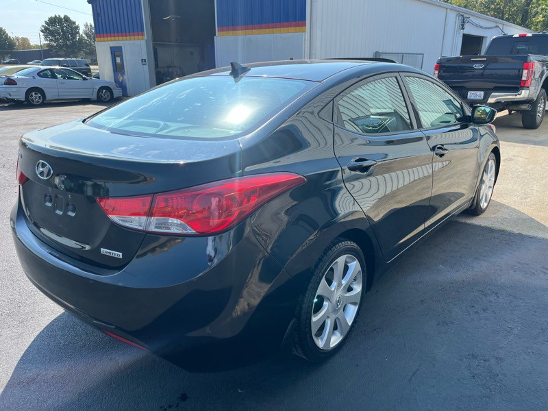 2013 Hyundai Elantra Image 4