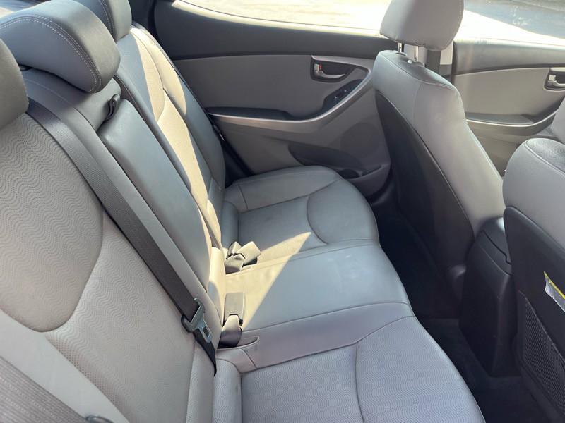 2013 Hyundai Elantra Image 10