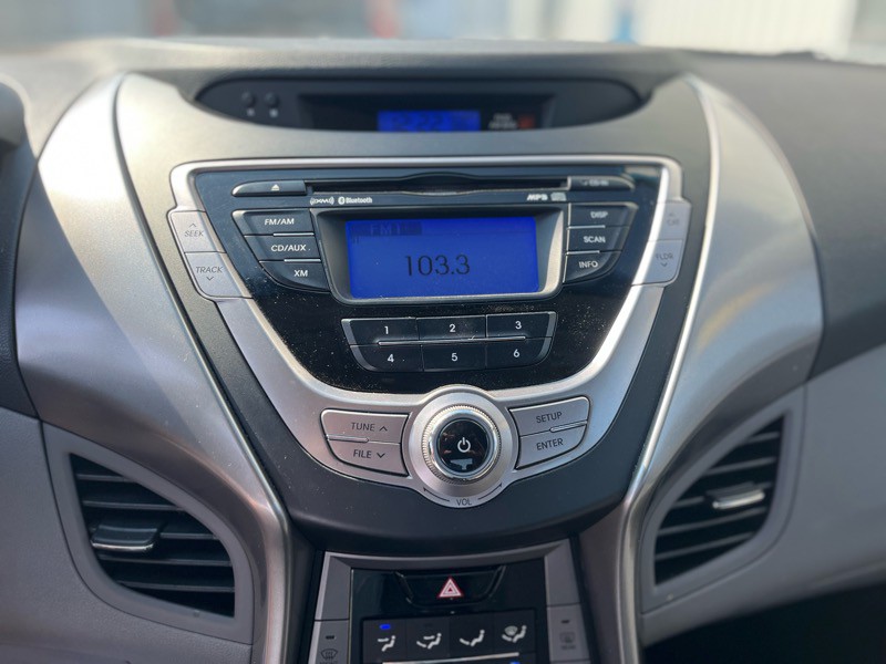 2013 Hyundai Elantra Image 14