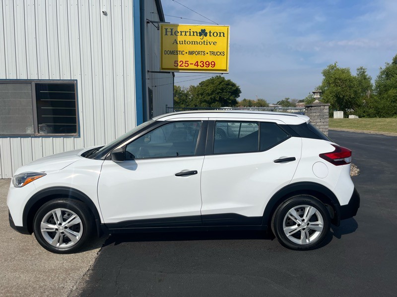 2020 Nissan Kicks Image 1