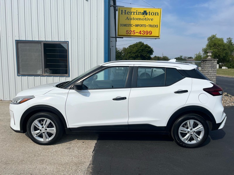 2021 Nissan Kicks Image 2