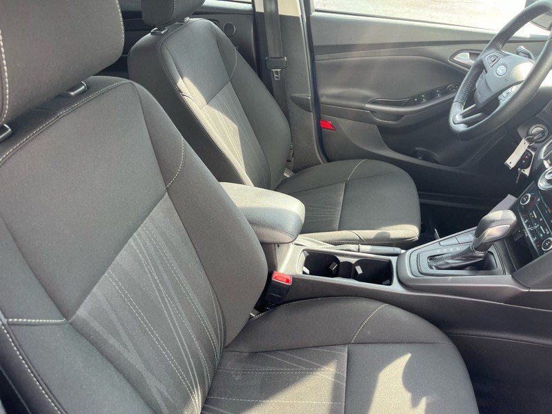 2018 Ford Focus Image 9