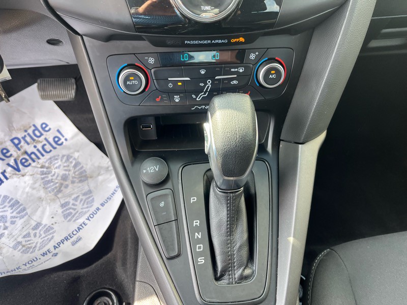 2018 Ford Focus Image 16