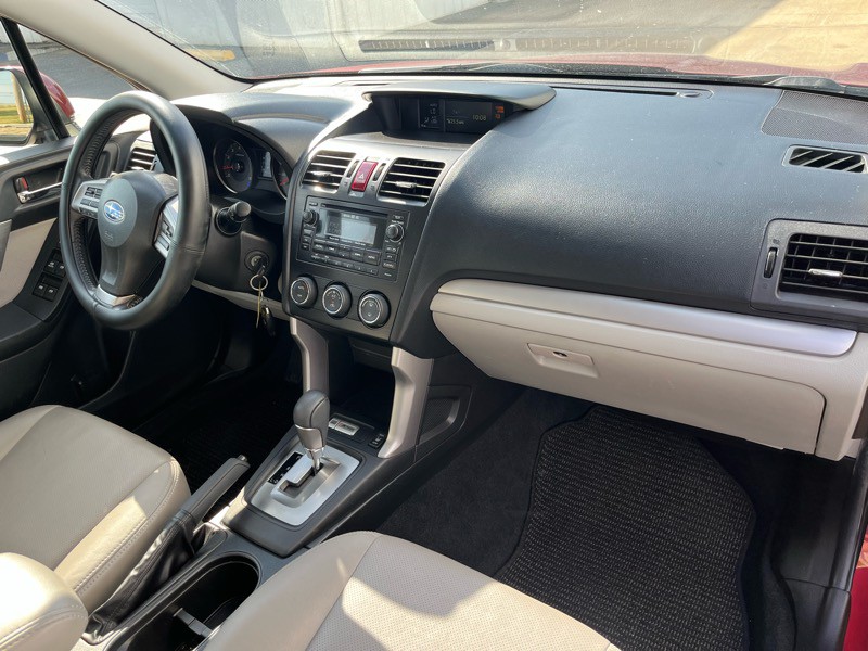 2014 Subaru Forester Image 8