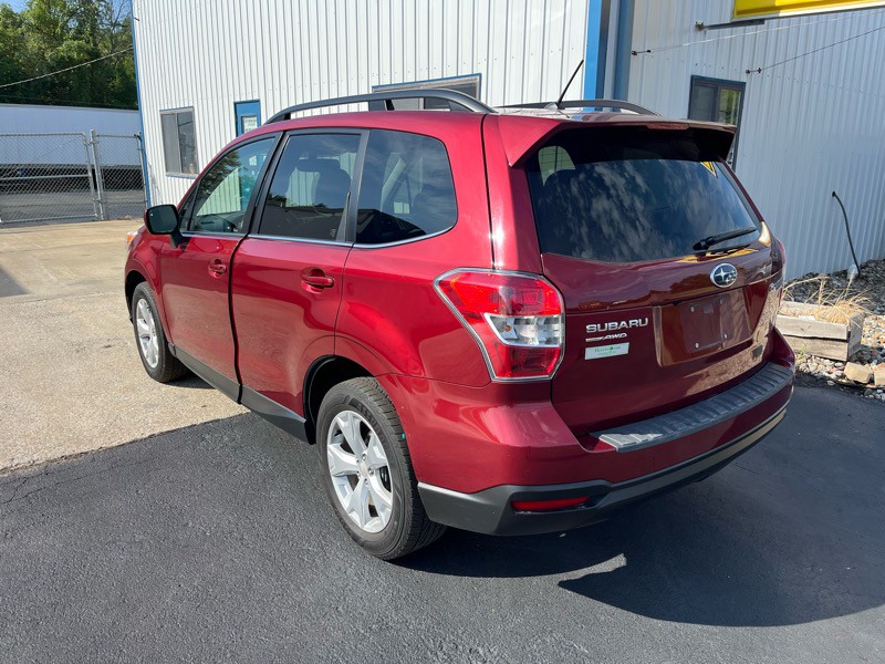 2014 Subaru Forester Image 17