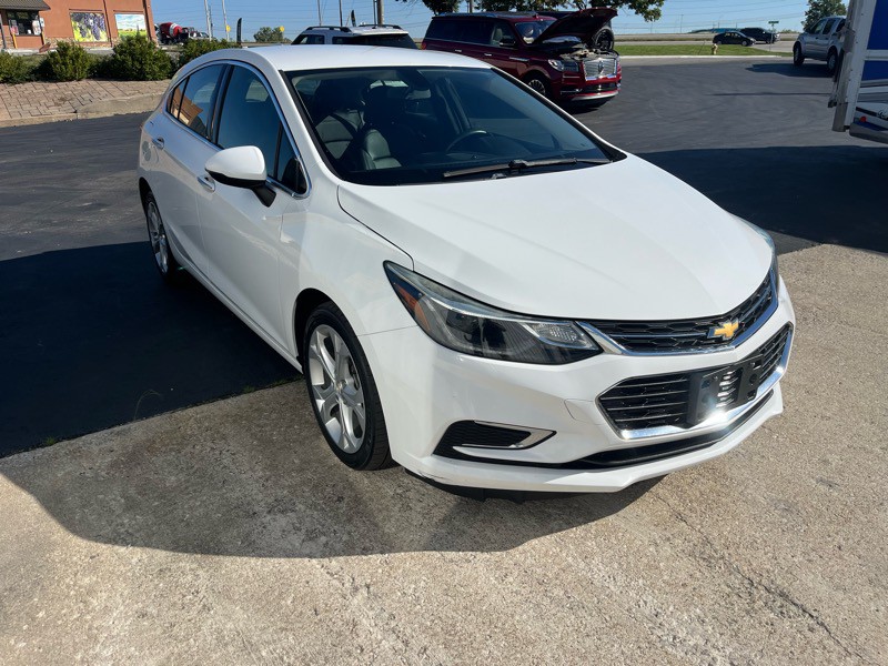 2018 Chevrolet Cruze Image 4