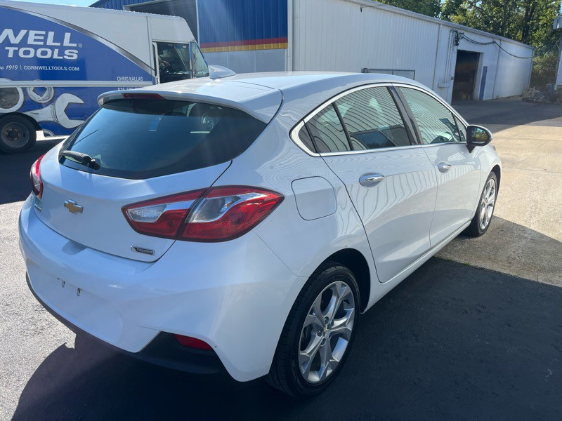 2018 Chevrolet Cruze Image 5