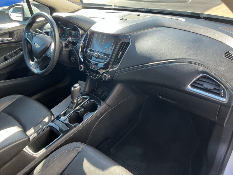 2018 Chevrolet Cruze Image 9