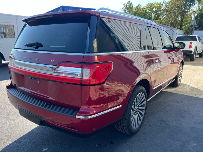 2019 Lincoln Navigator Image 4