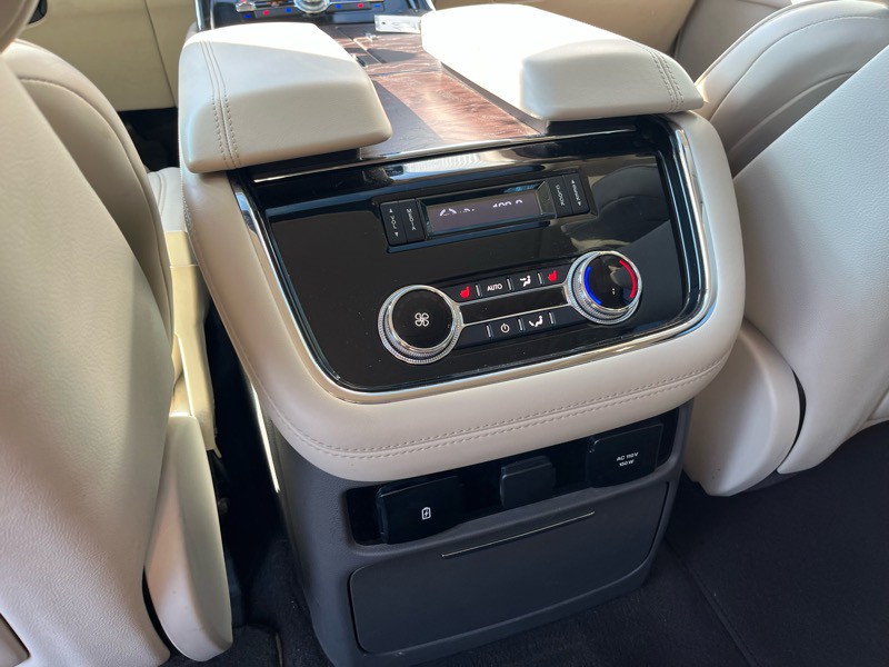 2019 Lincoln Navigator Image 15