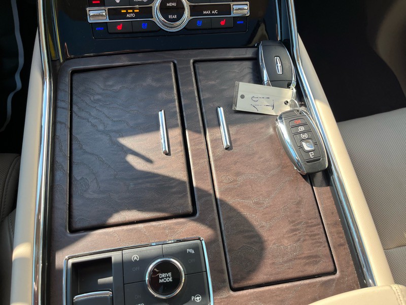 2019 Lincoln Navigator Image 21