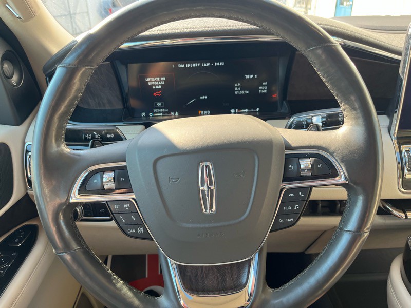 2019 Lincoln Navigator Image 23