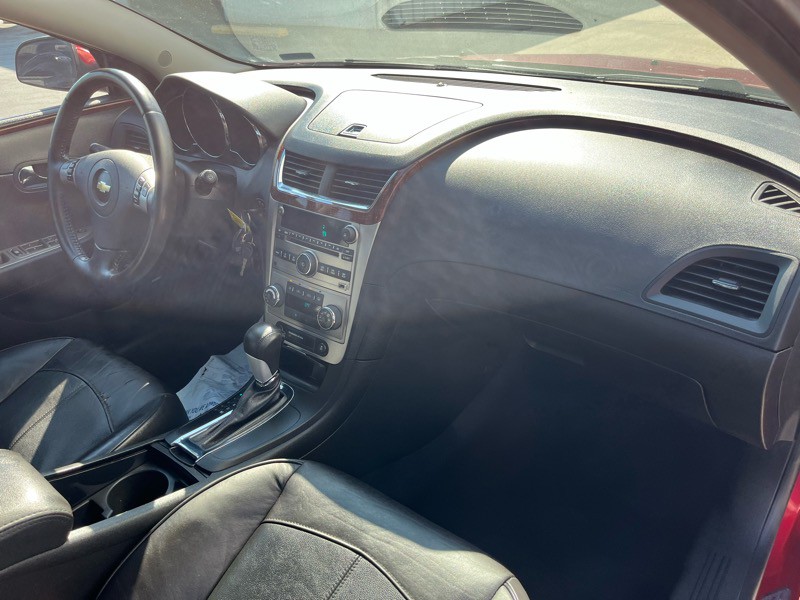 2012 Chevrolet Malibu Image 8