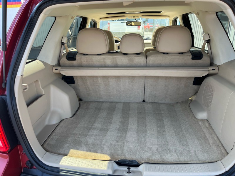 2010 Ford Escape Image 8