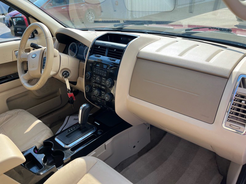 2010 Ford Escape Image 9