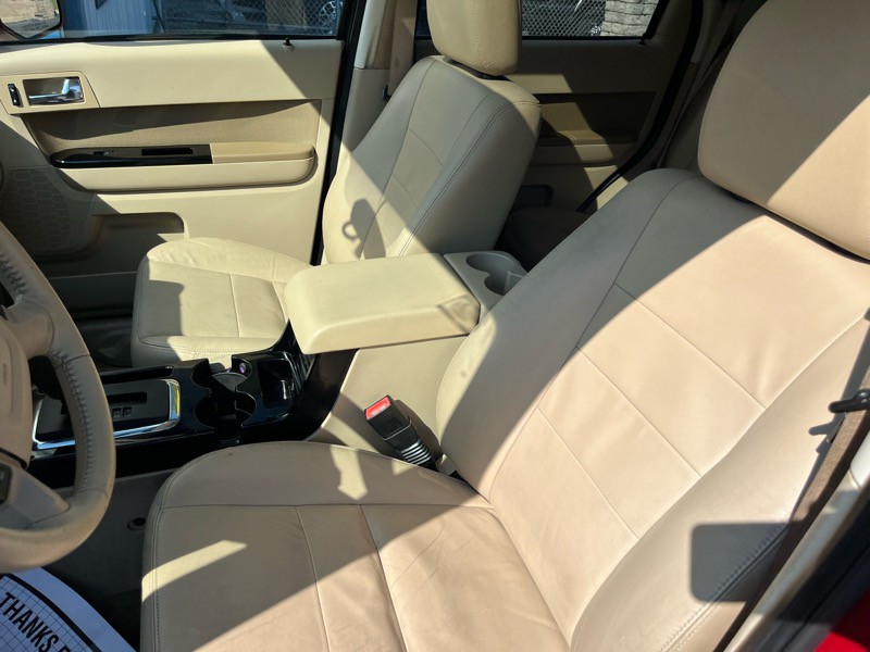 2010 Ford Escape Image 16