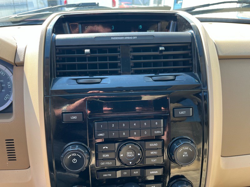 2010 Ford Escape Image 17