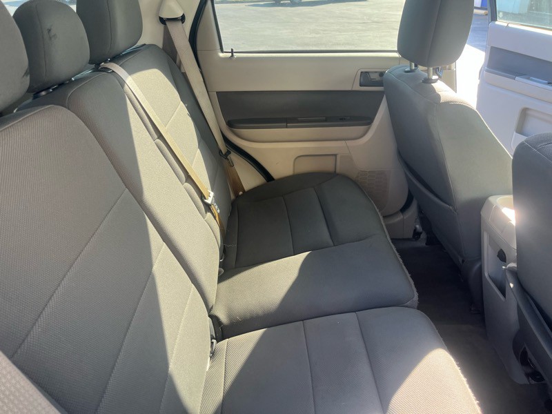 2010 Ford Escape Image 11