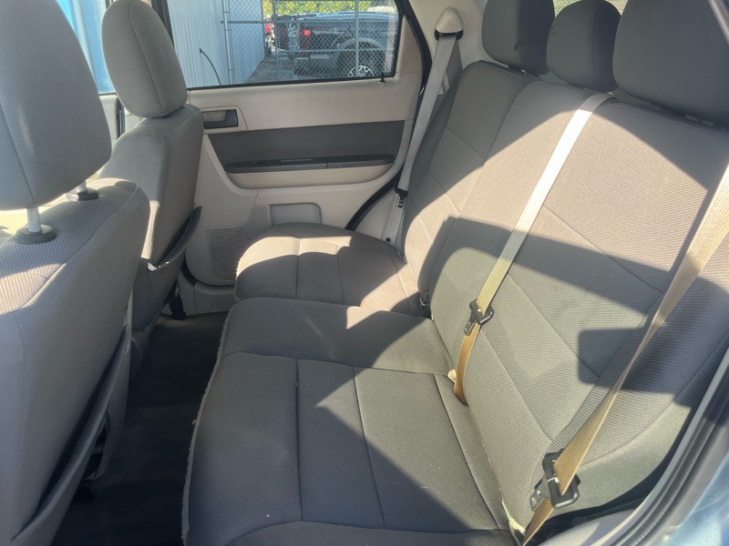 2010 Ford Escape Image 12