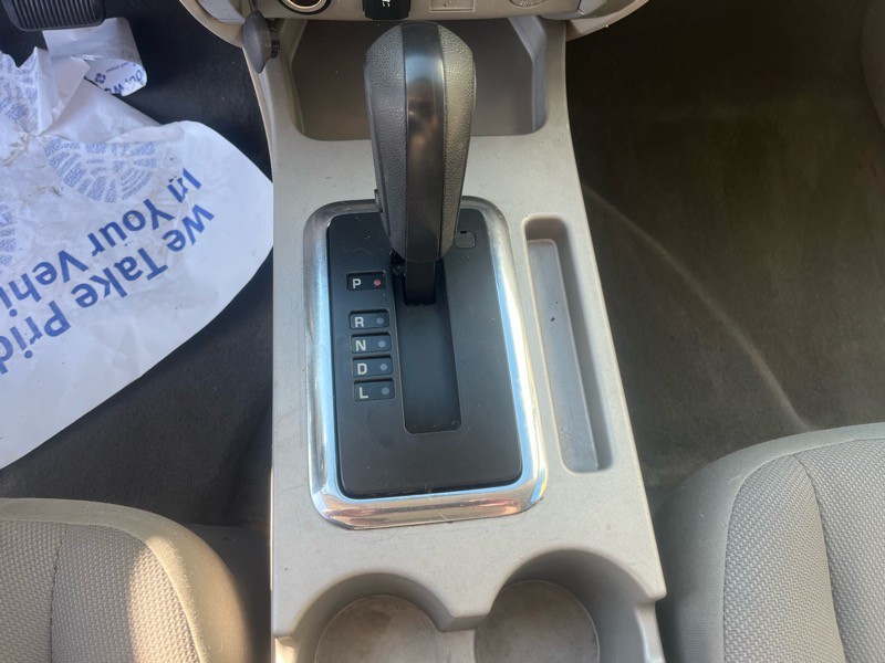 2010 Ford Escape Image 17