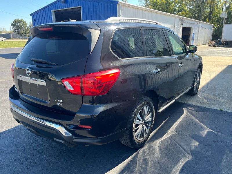 2017 Nissan Pathfinder Image 5