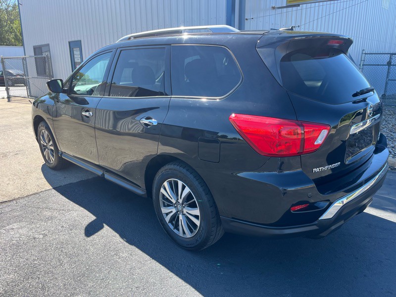2017 Nissan Pathfinder Image 7
