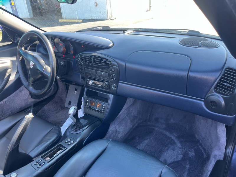 2001 Porsche Boxster Image 10