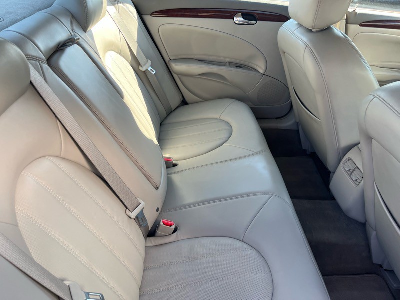 2006 Buick Lucerne Image 11
