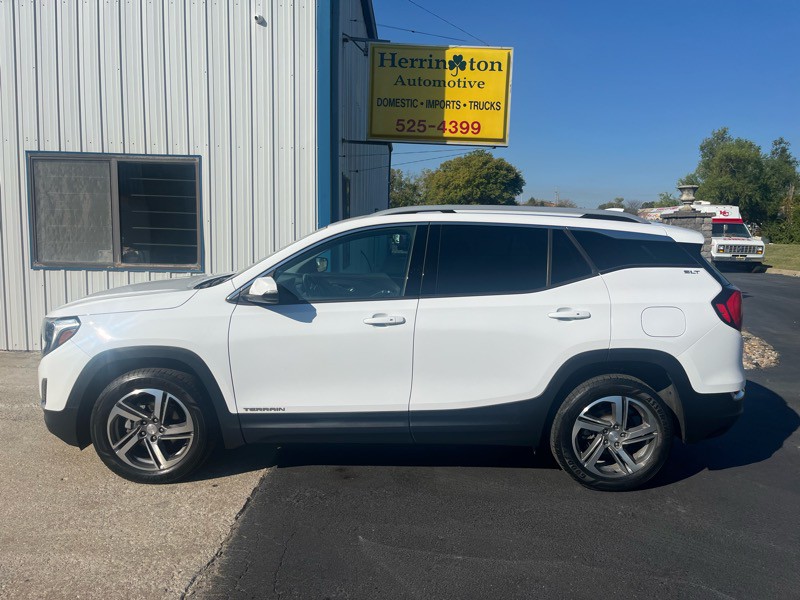 2020 GMC Terrain Image 1