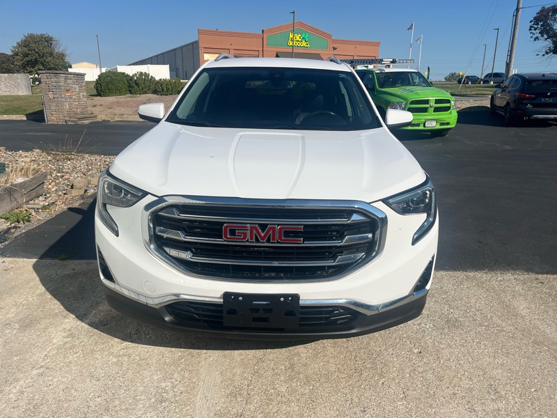 2020 GMC Terrain Image 3