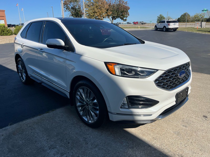 2020 Ford Edge Image 4