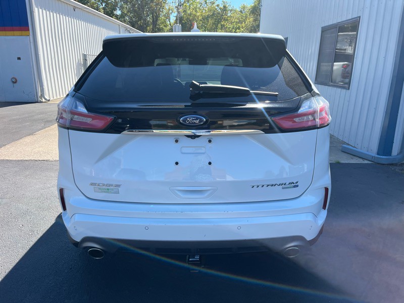 2020 Ford Edge Image 6