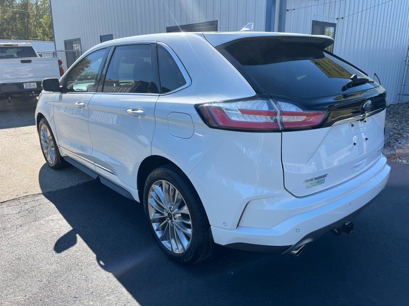 2020 Ford Edge Image 7