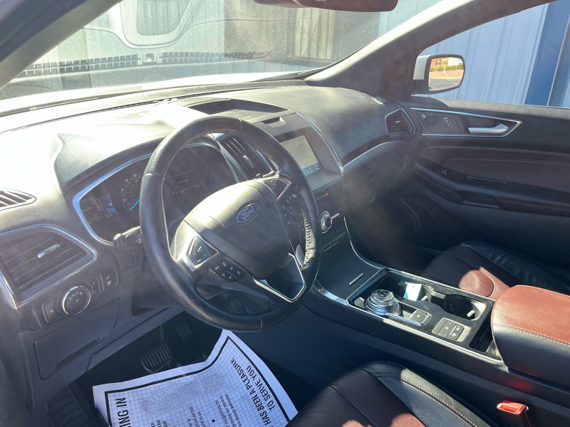 2020 Ford Edge Image 14
