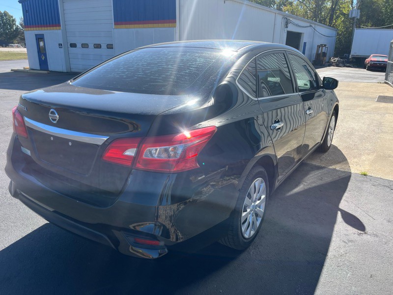 2016 Nissan Sentra Image 3