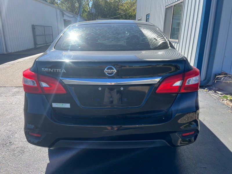 2016 Nissan Sentra Image 4