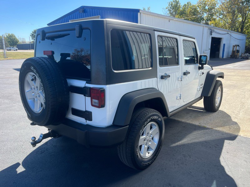 2012 Jeep Wrangler Image 5