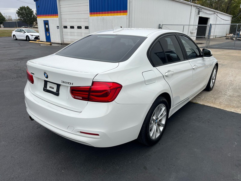 2016 BMW 3 Series Image 5