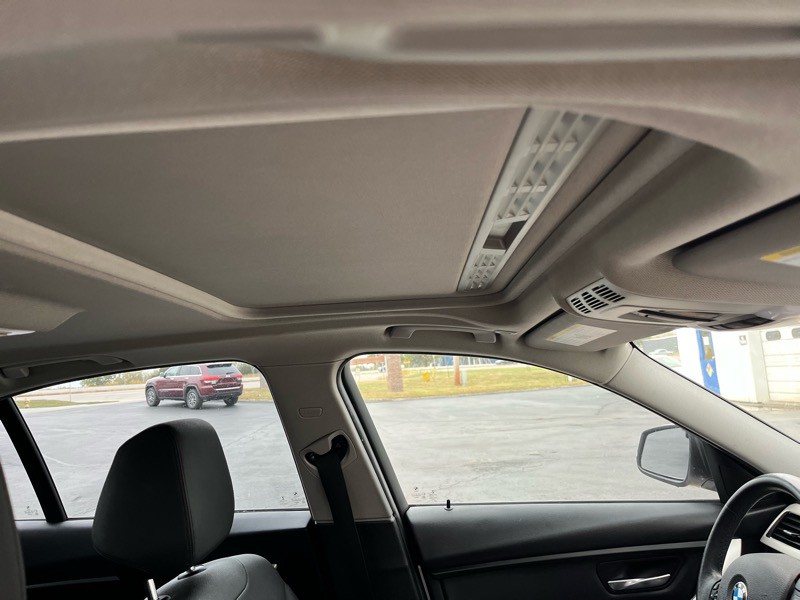 2016 BMW 3 Series Image 10