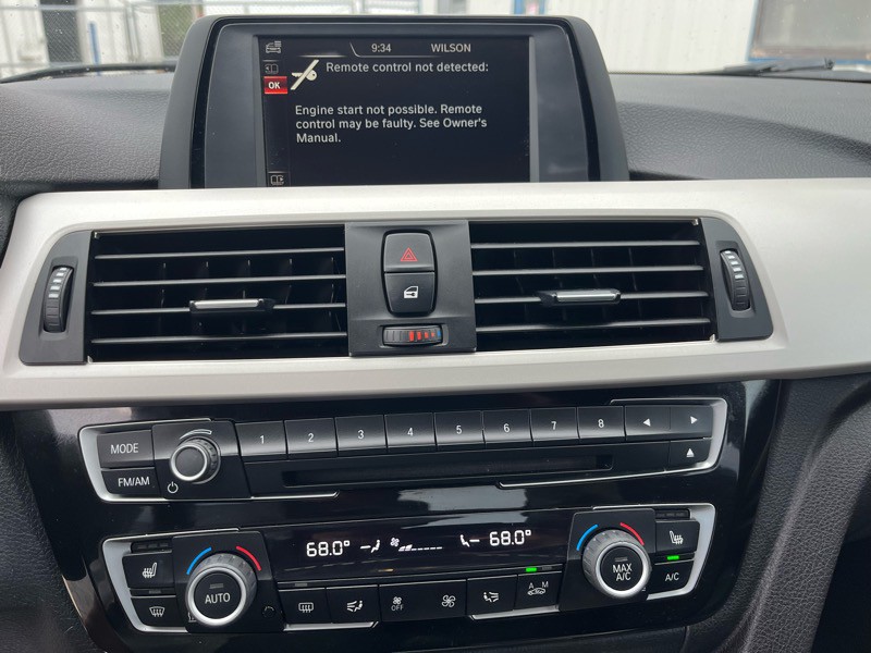 2016 BMW 3 Series Image 16