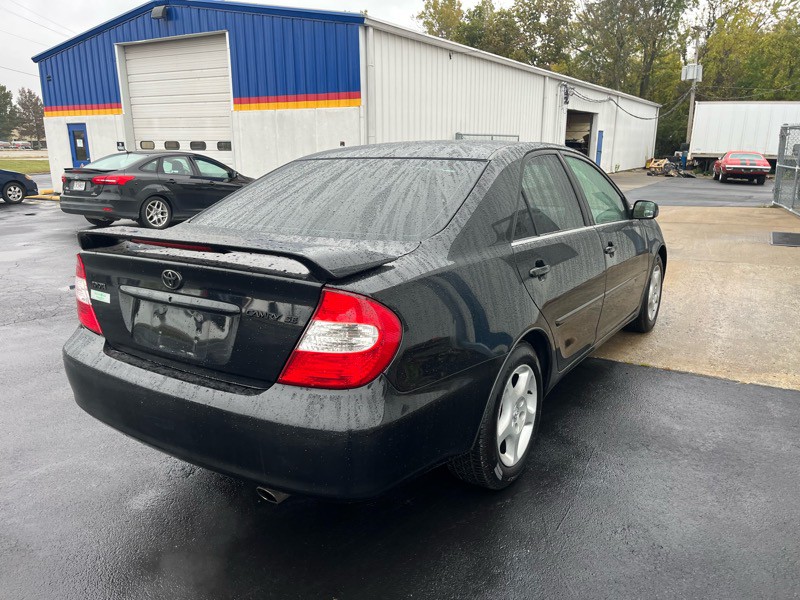 2002 Toyota Camry Image 5