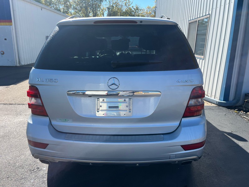 2011 Mercedes-Benz M-Class Image 6